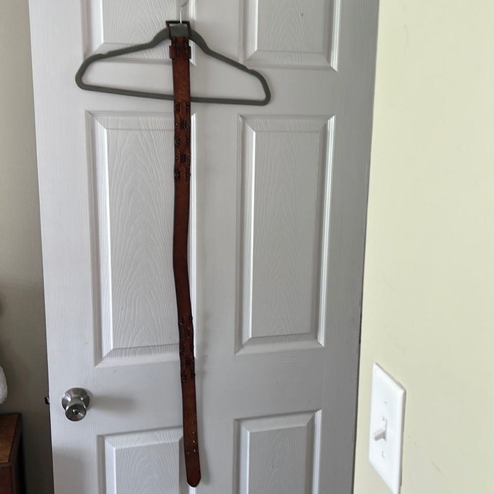 AEO Brown Woven Studded Leather 2 Prong Brass Buckle Belt Women Sz XL, 39 -41”